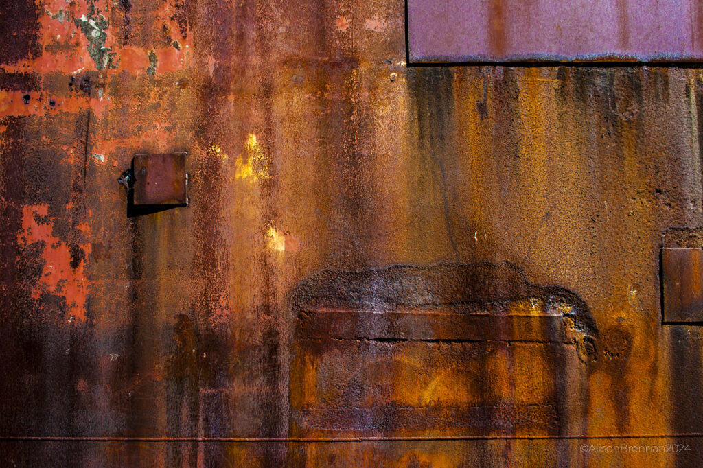rustywall_display